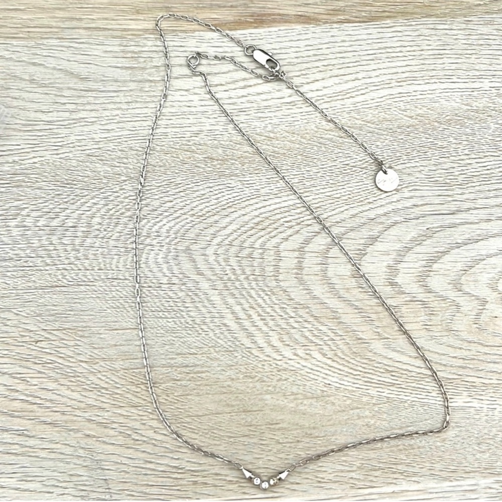 Cyn Mio Pendant Necklace in Silver